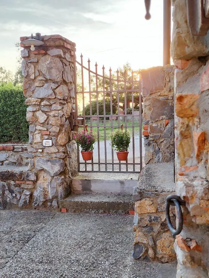 Agriturismo La Sorgente Di Rossi Valentino Larciano 0*,  Italie
