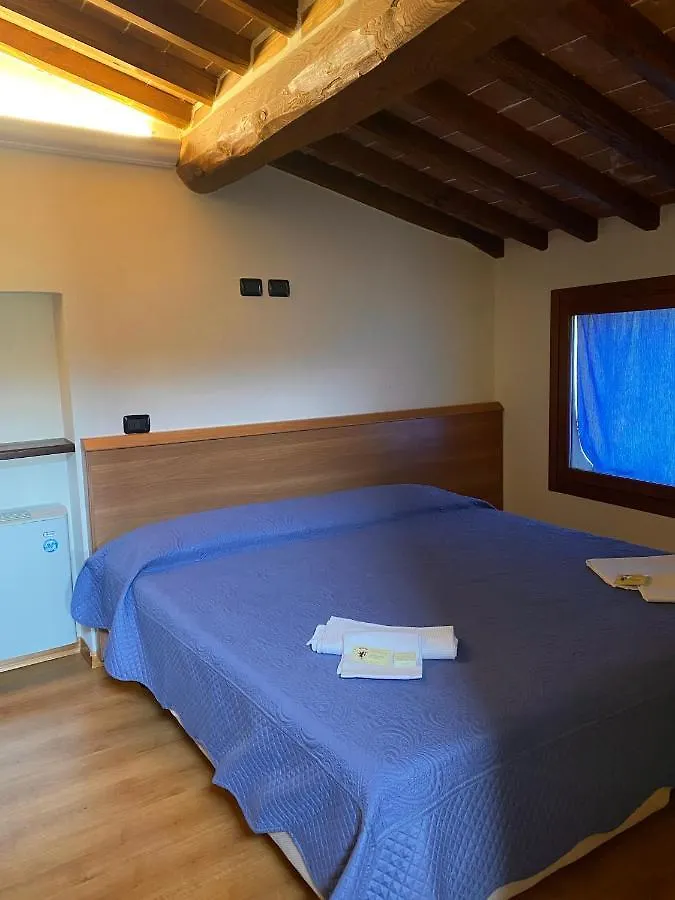 Agriturismo La Sorgente Di Rossi Valentino Bauernhof Larciano