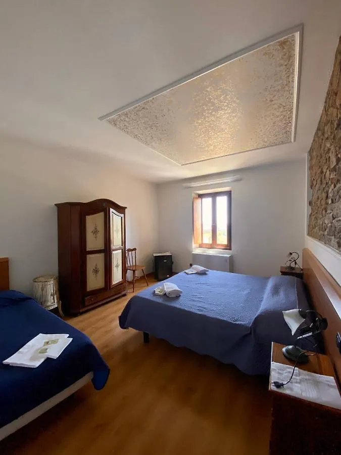 Agriturismo La Sorgente Di Rossi Valentino Larciano Séjour à la ferme